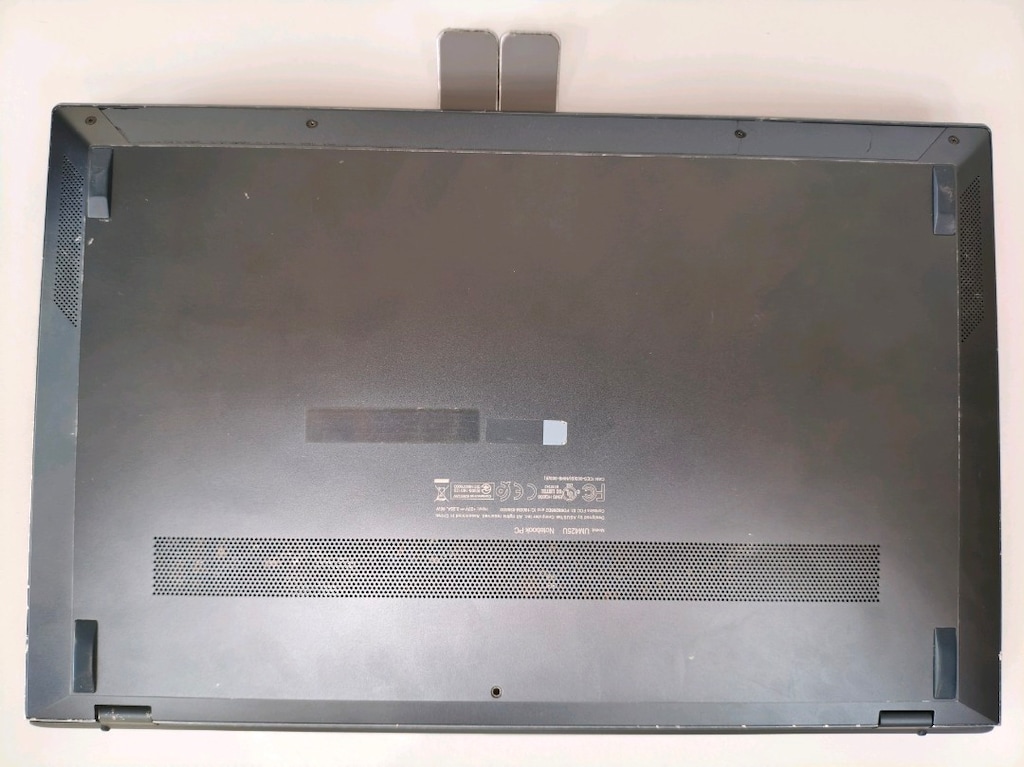 Asus Zenbook - 5