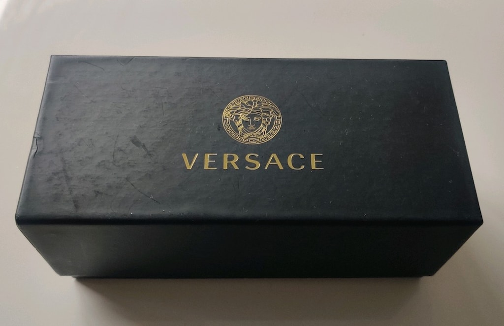 VERSACE Boş Siyah Güneş Gözlüğü Kutusu (Belgeleri ile Birlikte) - 2