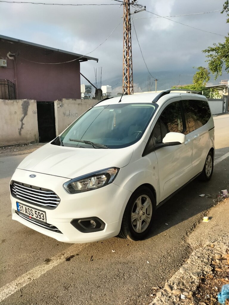 Ford courier - 2