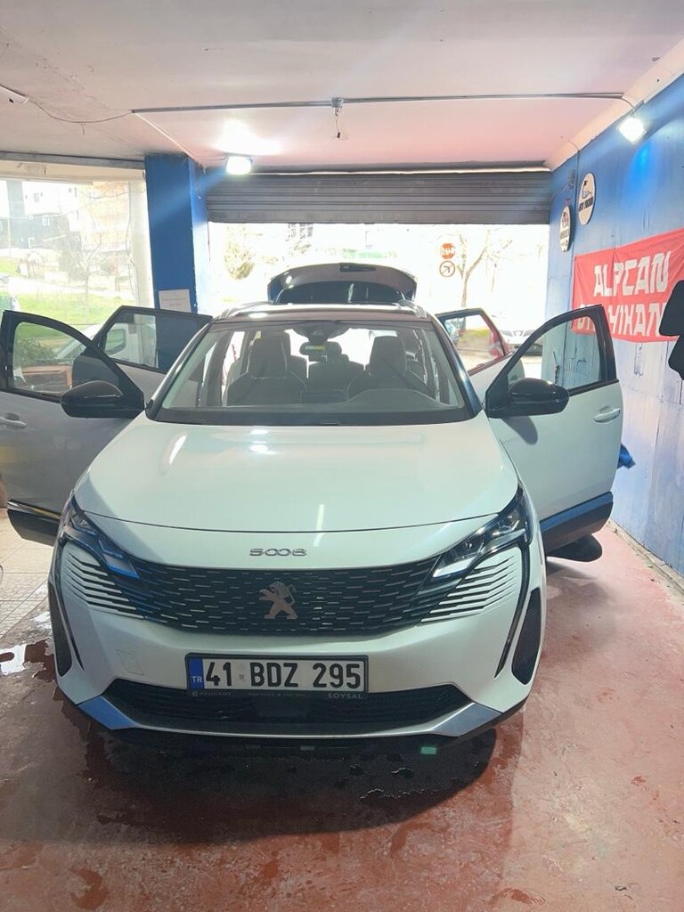 Peugeot 5008 - 9