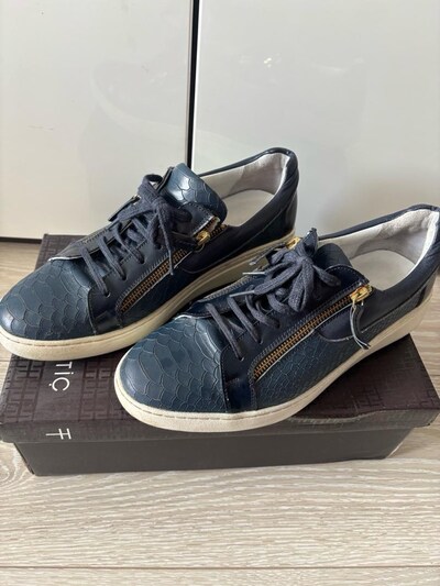 HOTİÇ SNEAKER AYAKKABI 42 NUMARA LACİVERT RENK