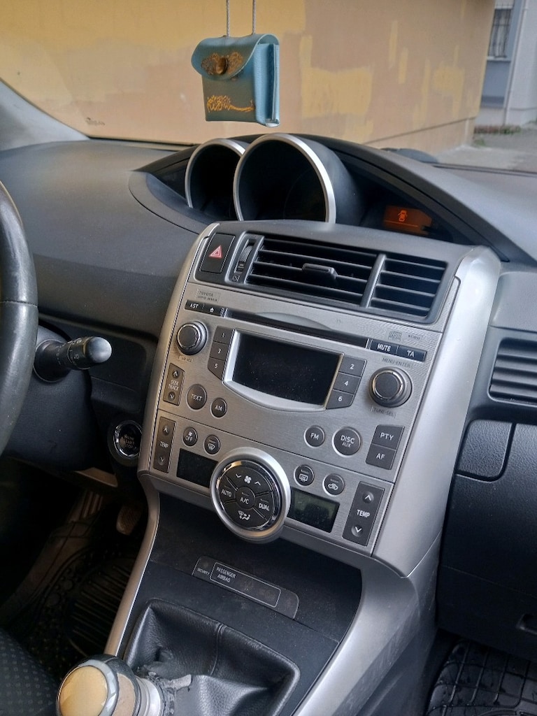 Toyota Verso elegant - 3