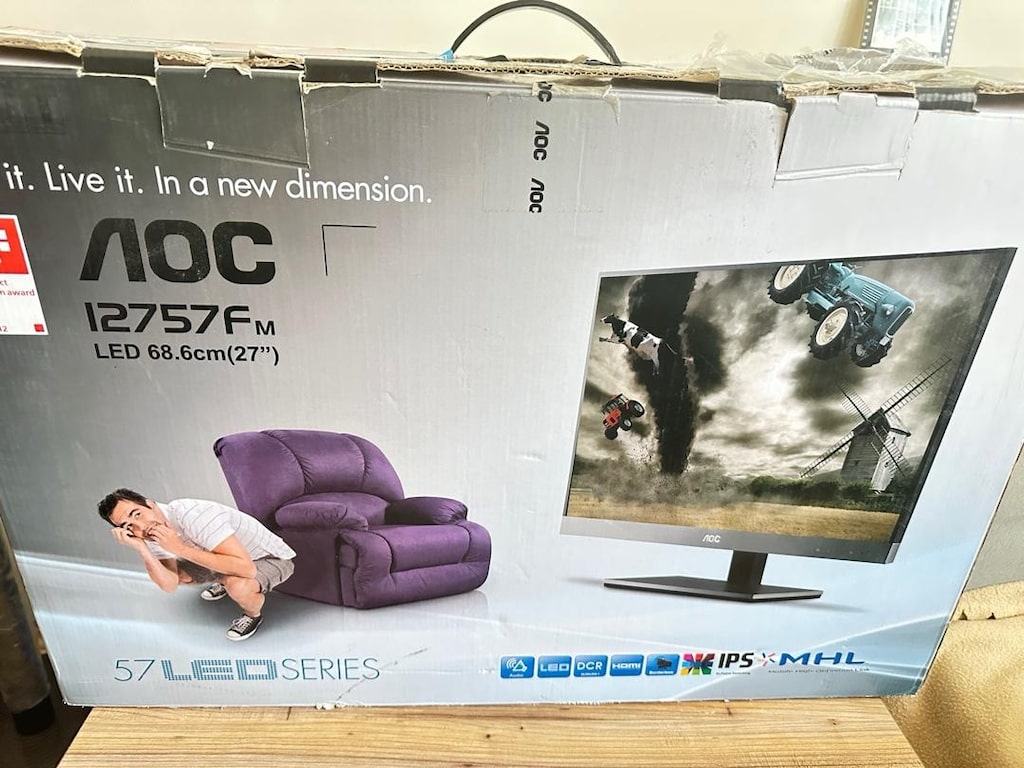 AOC 12757F 27” Monitör - 2