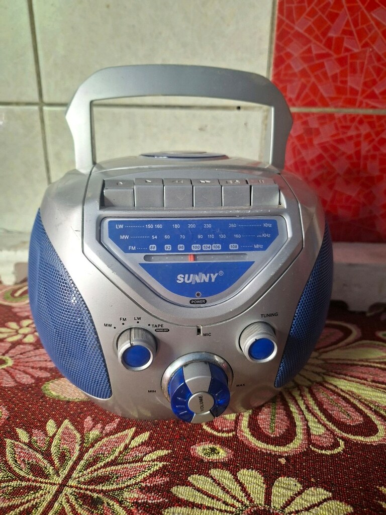 SUNNY RADYO KASET ÇALAR RADYO AUX ÇALIŞIYOR KASET LASTİKLERİ KOPUK - 4