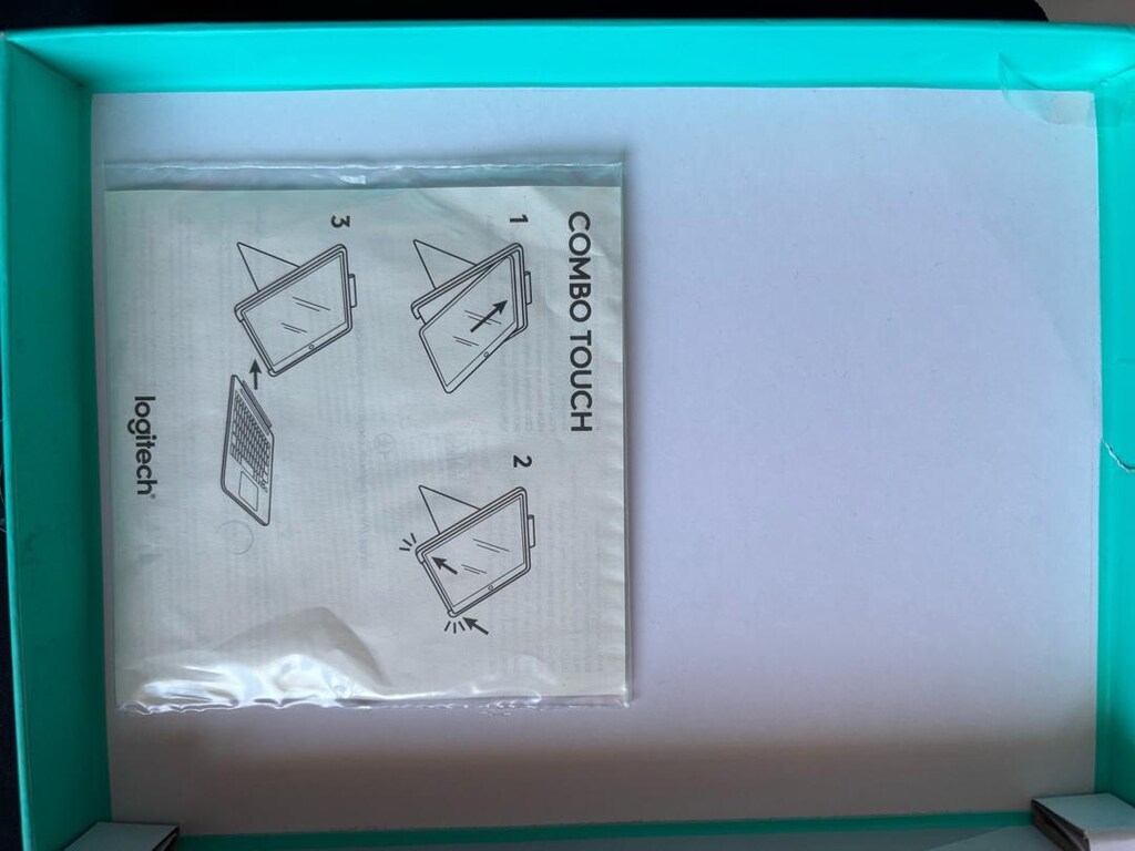 Logitech Combo Touch iPad Klavye Kılıf (7, 8 ve 9. Nesil) - 4