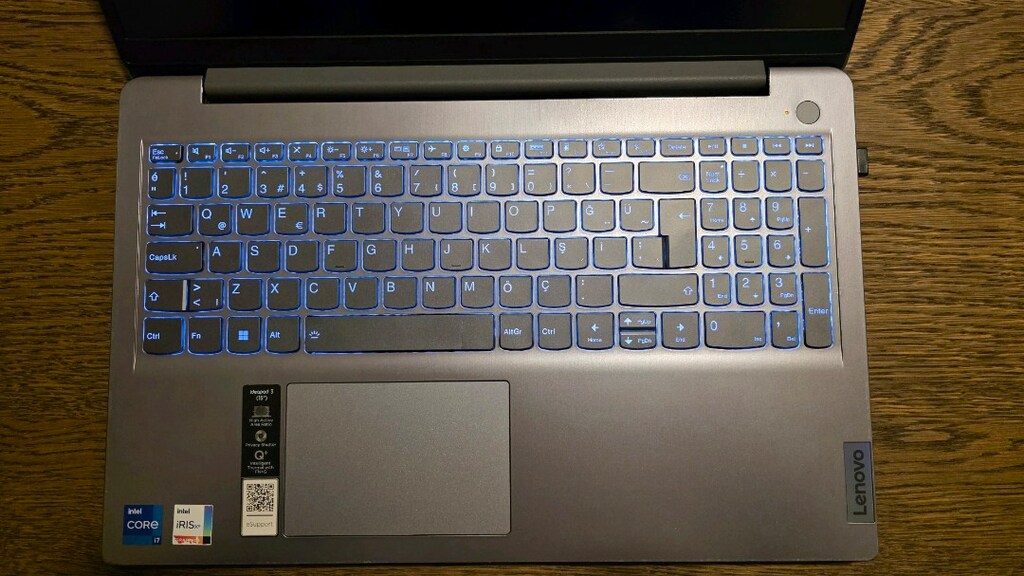 Lenovo IdeaPad 3 15ITL6 | i7-1165G7 | 20GB RAM | 256GB SSD - 2