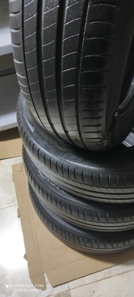215/65/17 YAZLIK MİCHELİN DİŞ DERİNLİKLERİ HARİKA 4 ADET TOPLAM 5150 t - 6