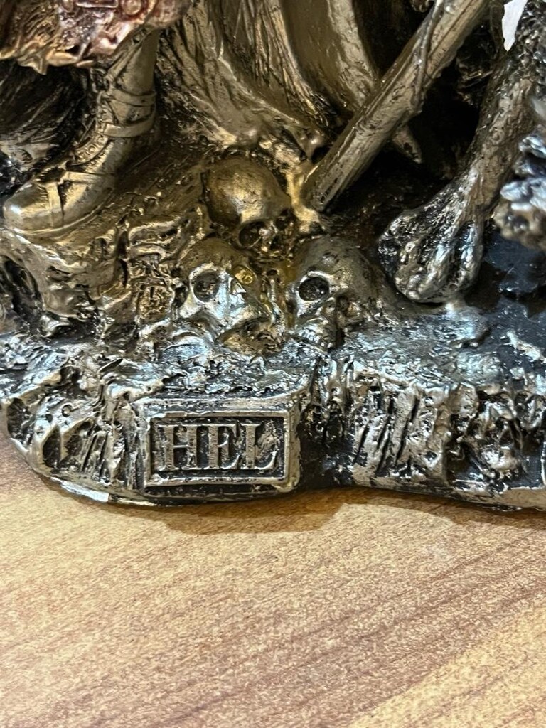 iskandinav yeraltı tanrıçası hel in biblosu - 2