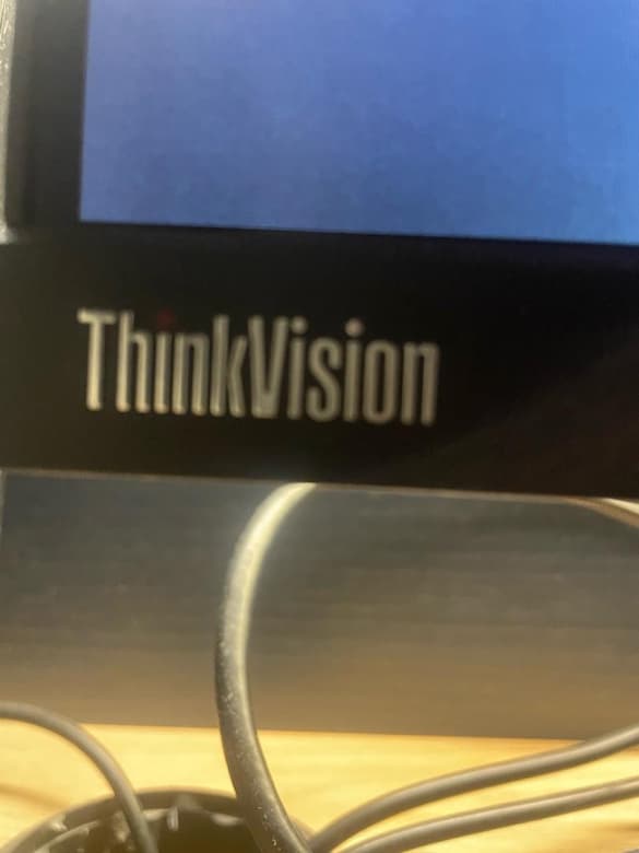 lenevo thinkvision - 2