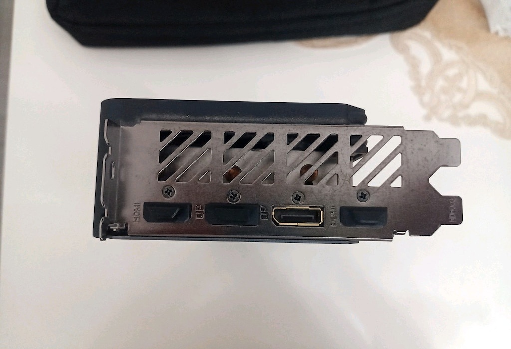 GİGABYTE 16GB 4060Tİ 128BİT DDR6 GEFORCE EKRAN KARTI - 5