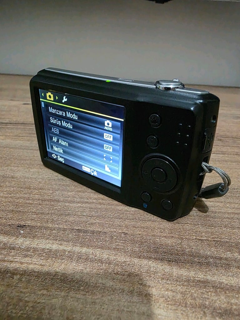 Casio QV-R200 - 2