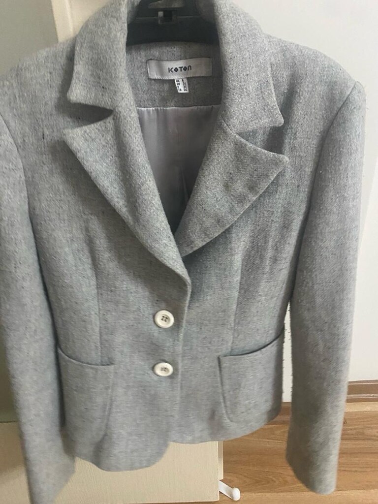 gri kısa ceket