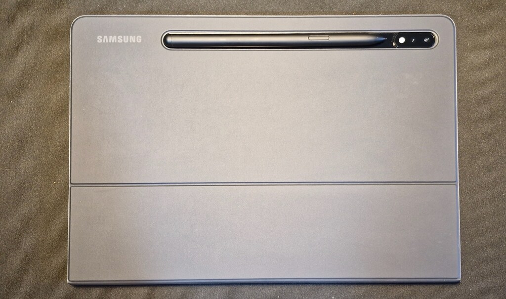 Samsung Galaxy Tab S8 + Orijinal Klavye Kılıfı + Yedek Kılıf - 17