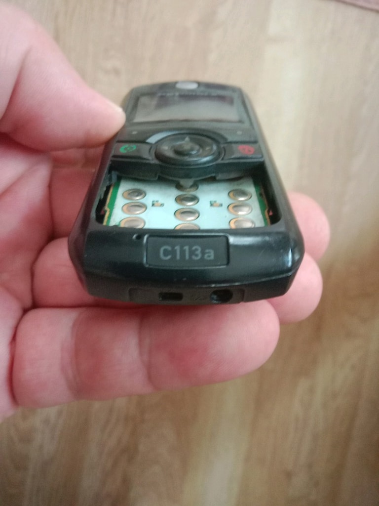 motorola c113a parça amaçlı - 3