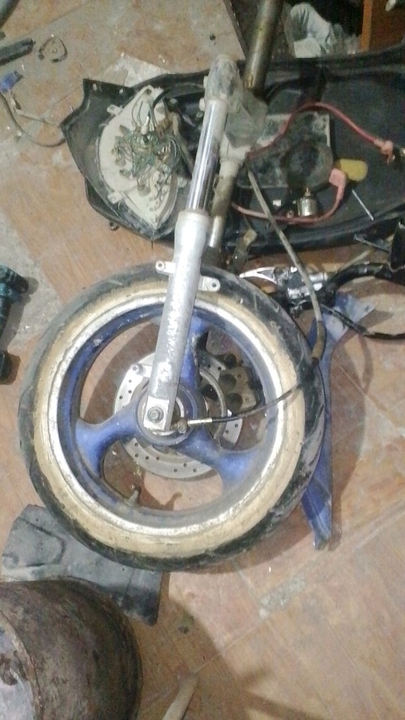 motosiklet ön ve arka teker - 2
