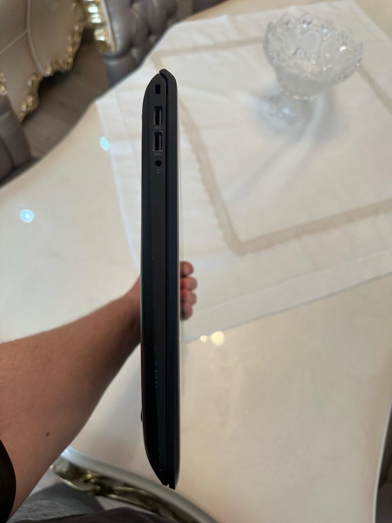 HP Pavilion Gaming i7 | GTX 1050 | 16 GB RAM | 1 TB SSD + 1 TB HDD | - 4