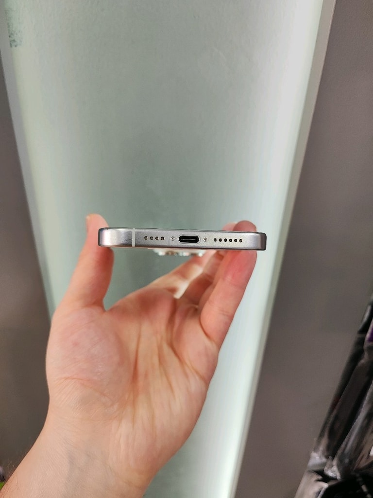 SORUNSUZ FULL ORİJİNAL İPHONE 15 PRO MAX 256 GB PİL 88 - 5