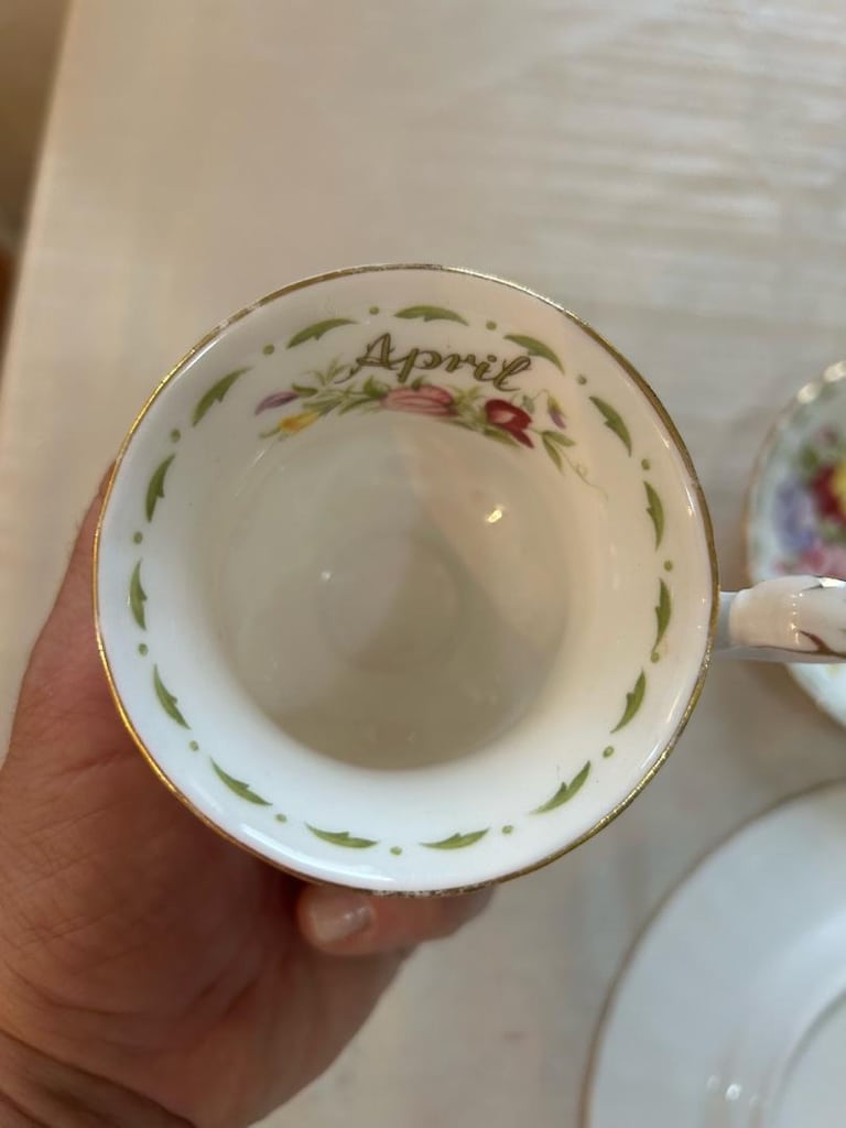Royal Albert April fincan tabak trio - 2