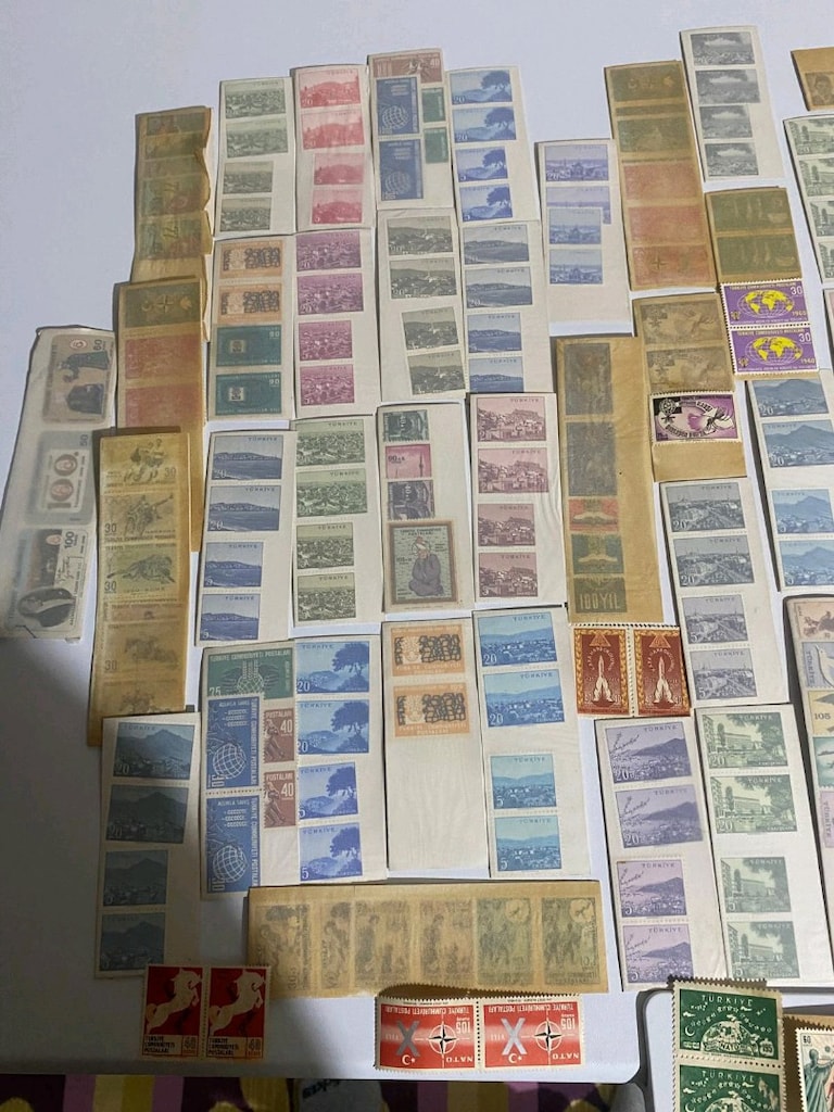 Mükemmel bir şekilde korunmuş Yıpranmış Pul Koleksiyonu - 15