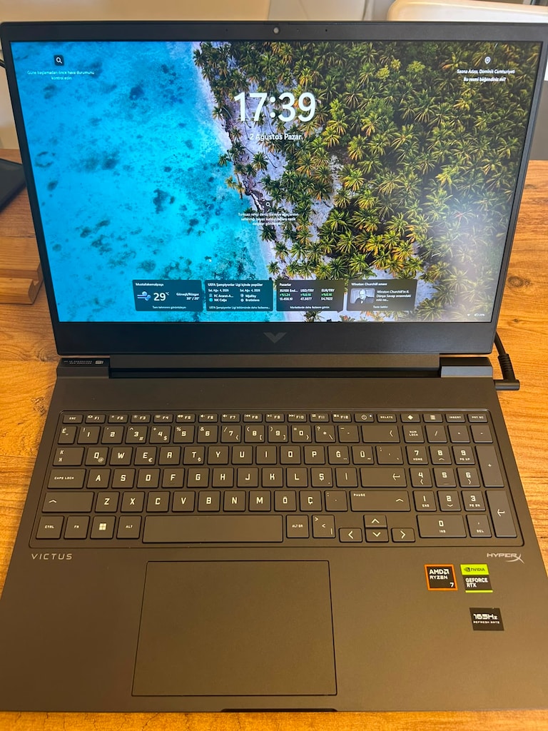 Az kullanılmış Hp Victus 16-S1002NT - AMD RYZEN 7/32 GB RAM/1 TB SSD