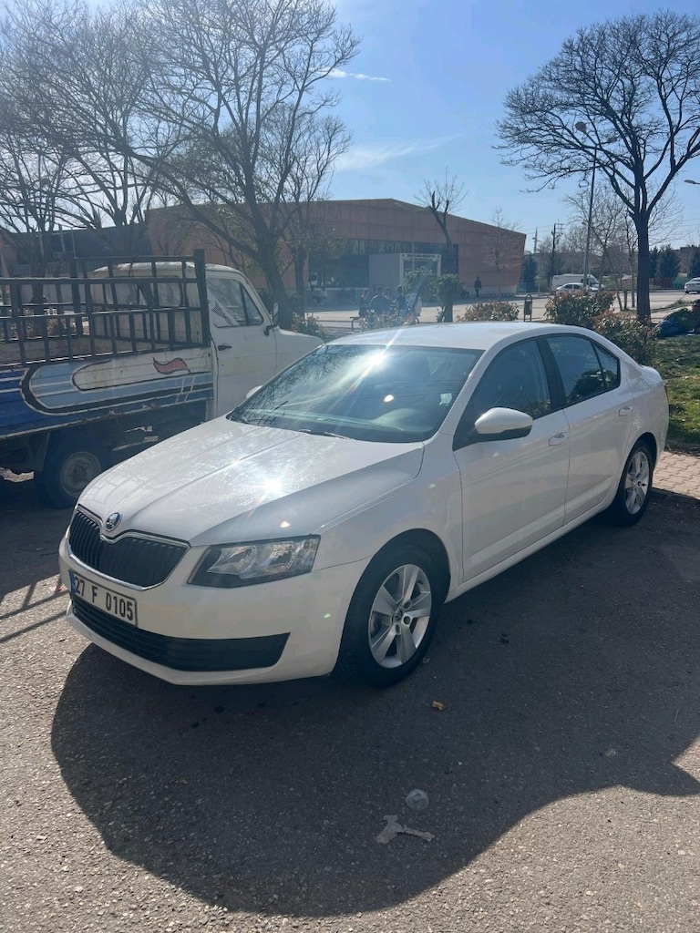 Hatasız Boyasız Değişensiz 2015 Scoda Octavia 1.2 TSI Ambition - 2