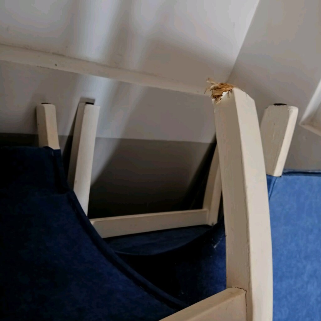 ACİL SATILIK SON FİYATTIR. Balkon koltuk takımı 2+1+1 ve katlanır masa - 12