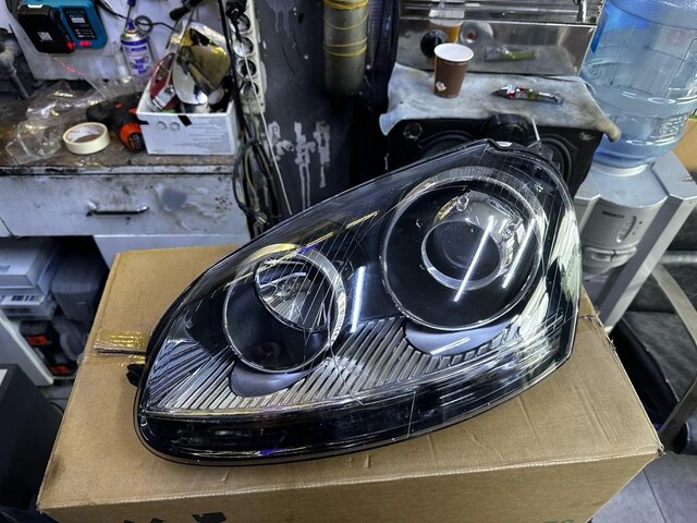 GOLF 5 R32 FAR TEK TARAF SIFIR