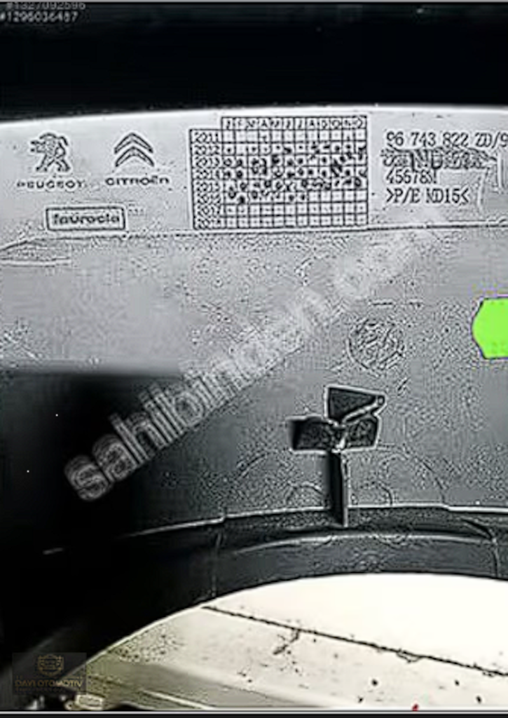 PEJO 301 DİREKSİYON ÜST PARÇASI 96743822ZD - 2