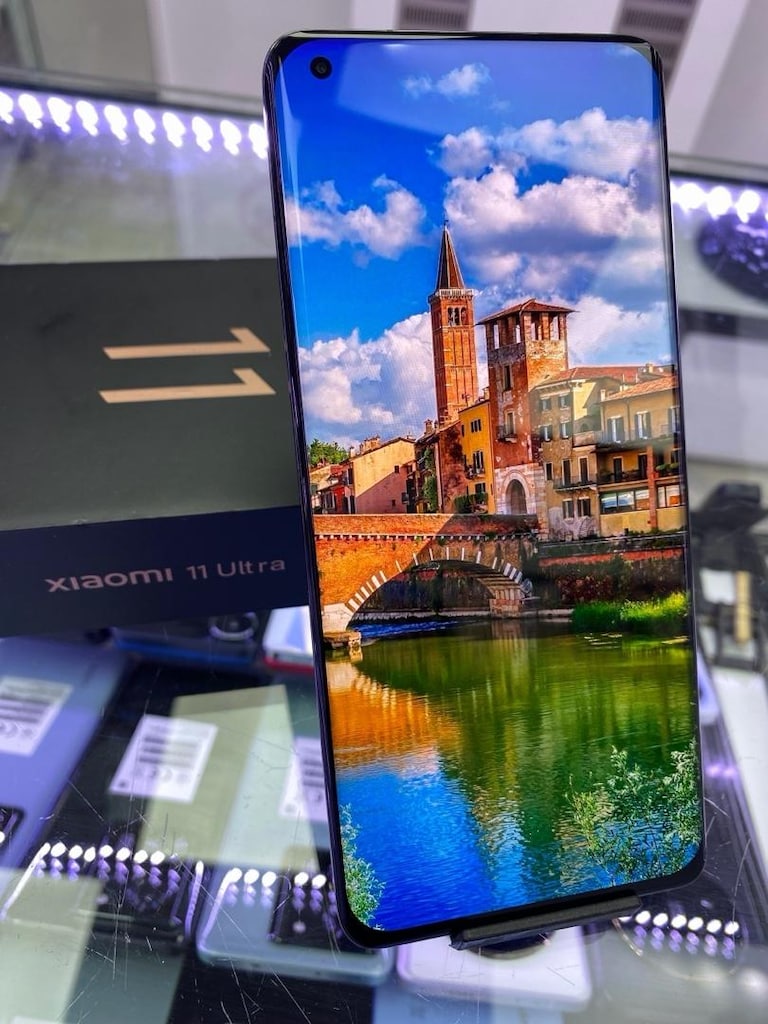 XİAOMİ Mİ 11 ULTRA 256 GB 12+7 GB RAM SIFIR GİBİ TÜRKİYE GARANTİLİ - 6