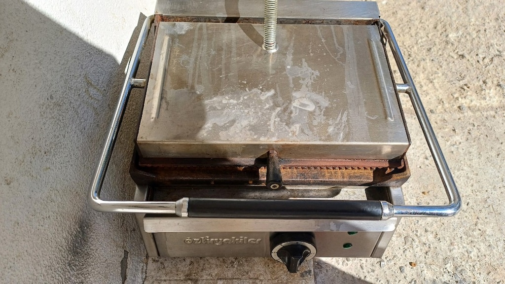 ÖZTİRYAKİLER TOST MAKİNASI - 5