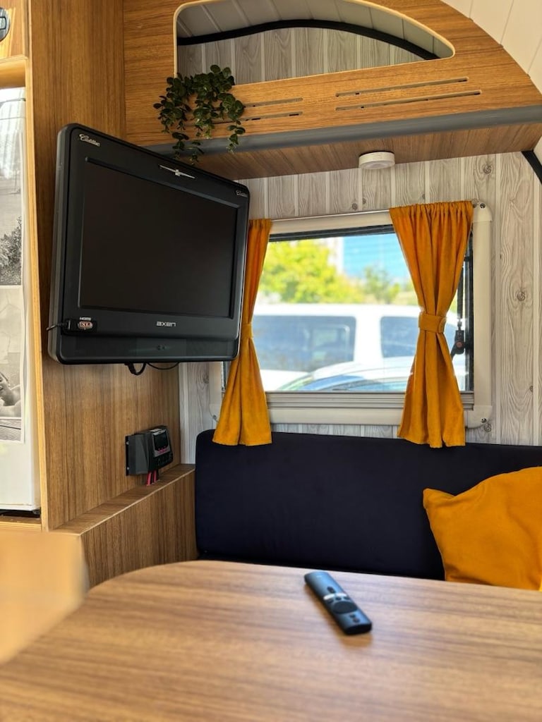 Ailece Keyifle Kullanılmış, Temiz ve Bakımlı Çekme Karavan - 3