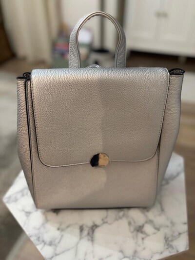 Stradivarius sırt çantası