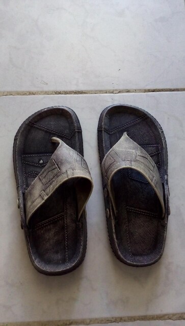 KULLANILMAMIŞ JEANS GÖRÜNÜMLÜ BAYAN PARMAK ARASI TERLİK