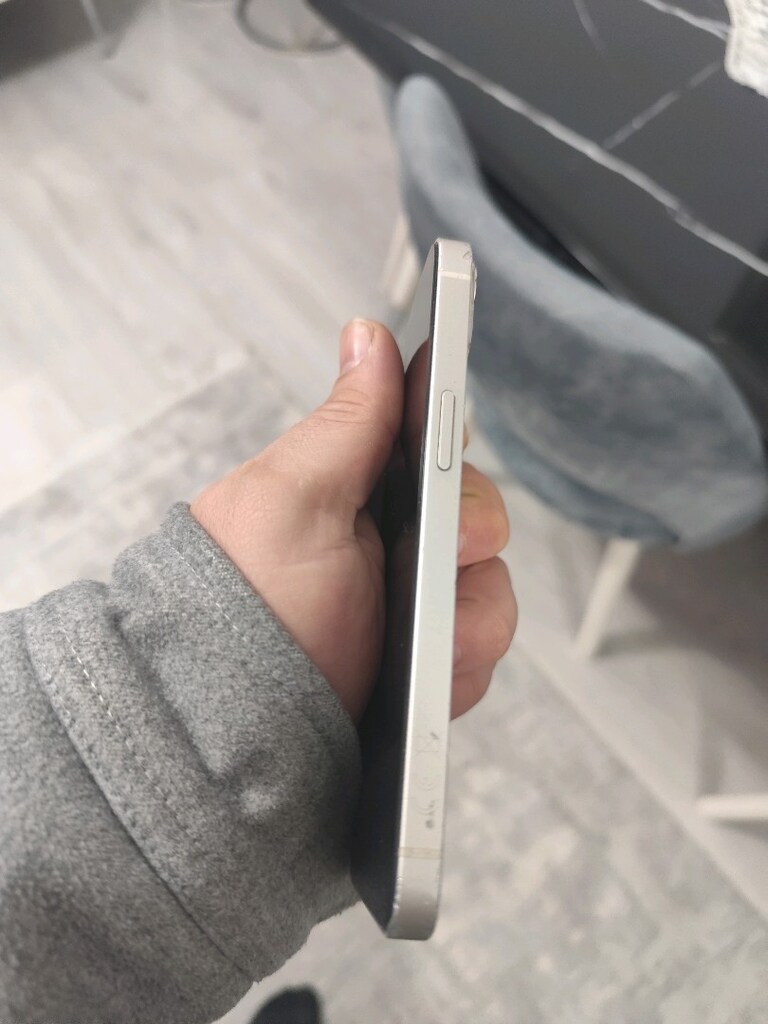iPhone 13 - 3