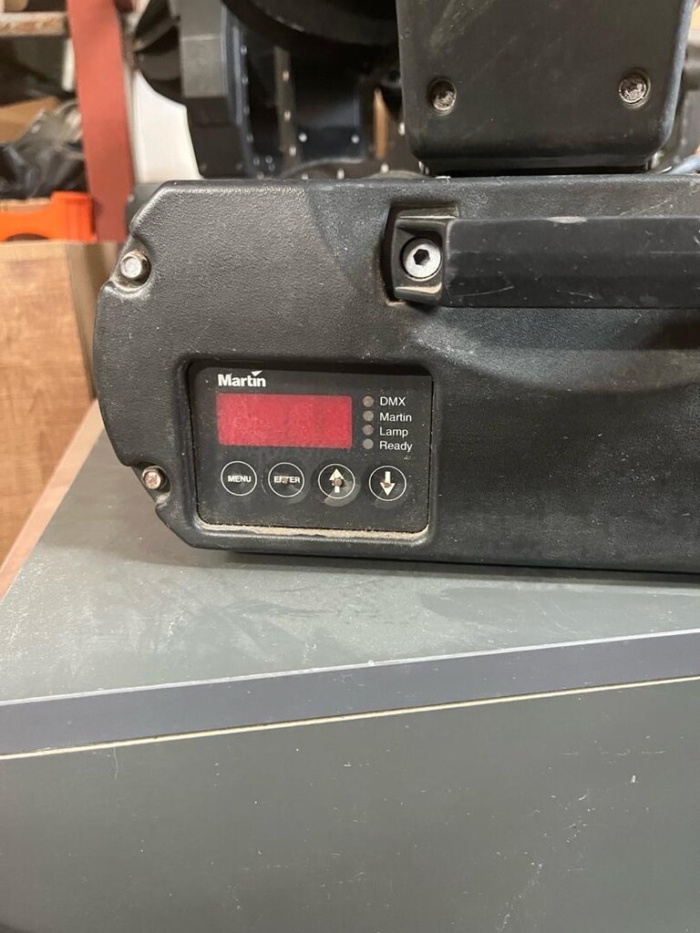 8 Adet Martin MAC 600 + 3 Adet LED Panel - Sahne Işık Seti - 4