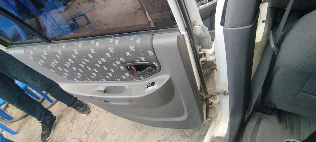 Hyundai Accent Admire - 6