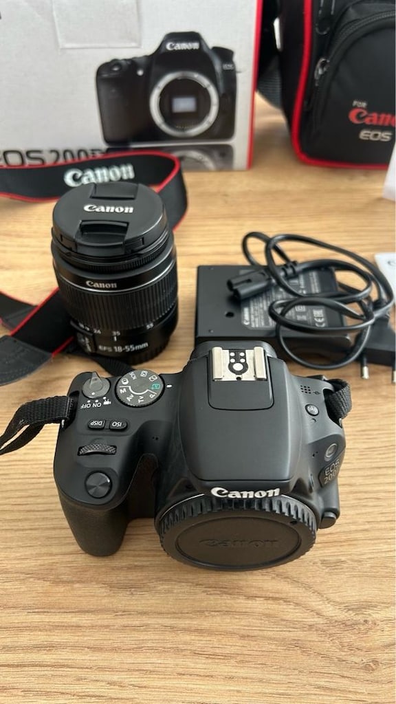 CANON Eos 200d - 4
