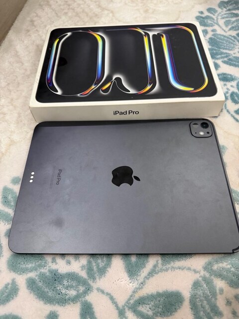 İPad Pro m4 256 gb hatasız 11 ay garantili