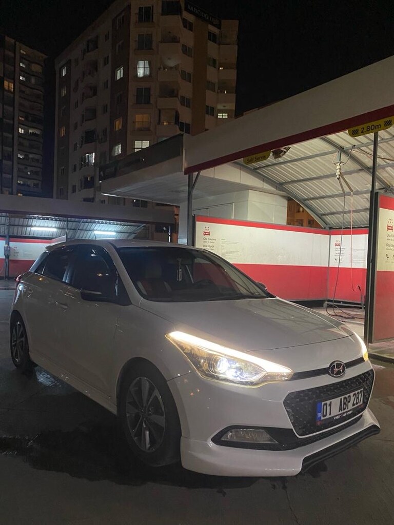 Hyundai i 20 stayla 2016 model 1.2 - 3