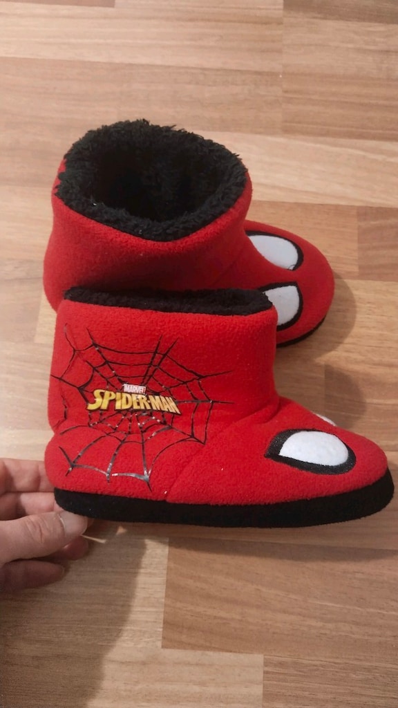 Panduf Marvel Spiderman 27/28 - 2