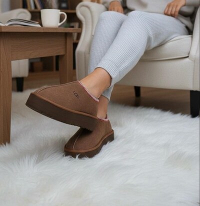 ‼‼SON 40‼ ‼ UGG TAZZ PLATFORM
