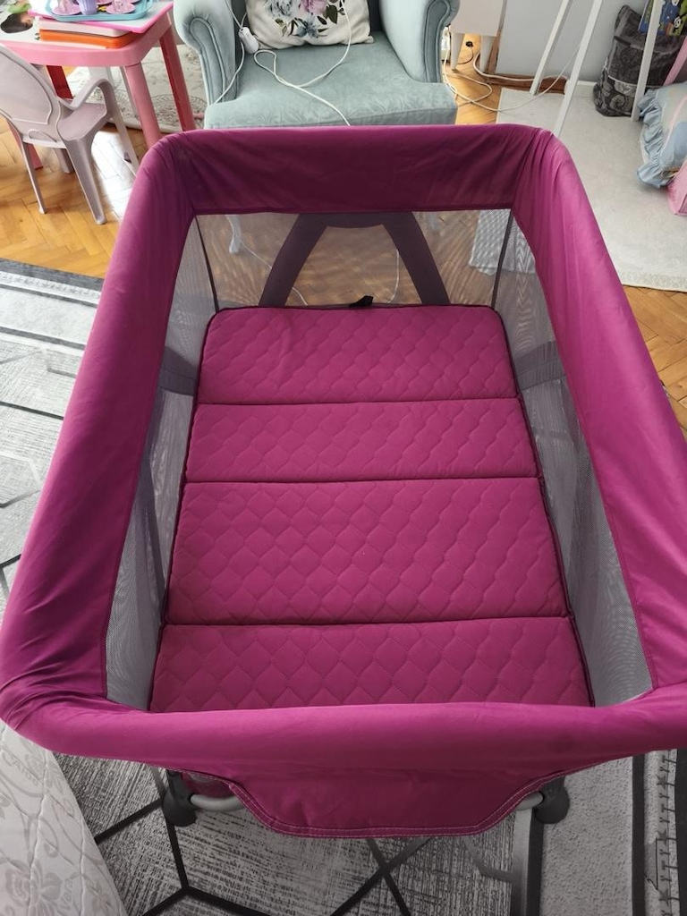 Nuna Bebek Park Yatak / Seyahat Yatağı – Çok Temiz Durumda