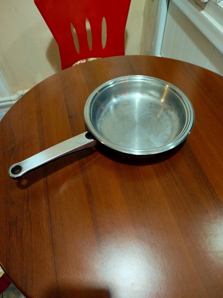 Iyi durumda çok ağır ve çok sağlam tava 23x5.5 cm - 8