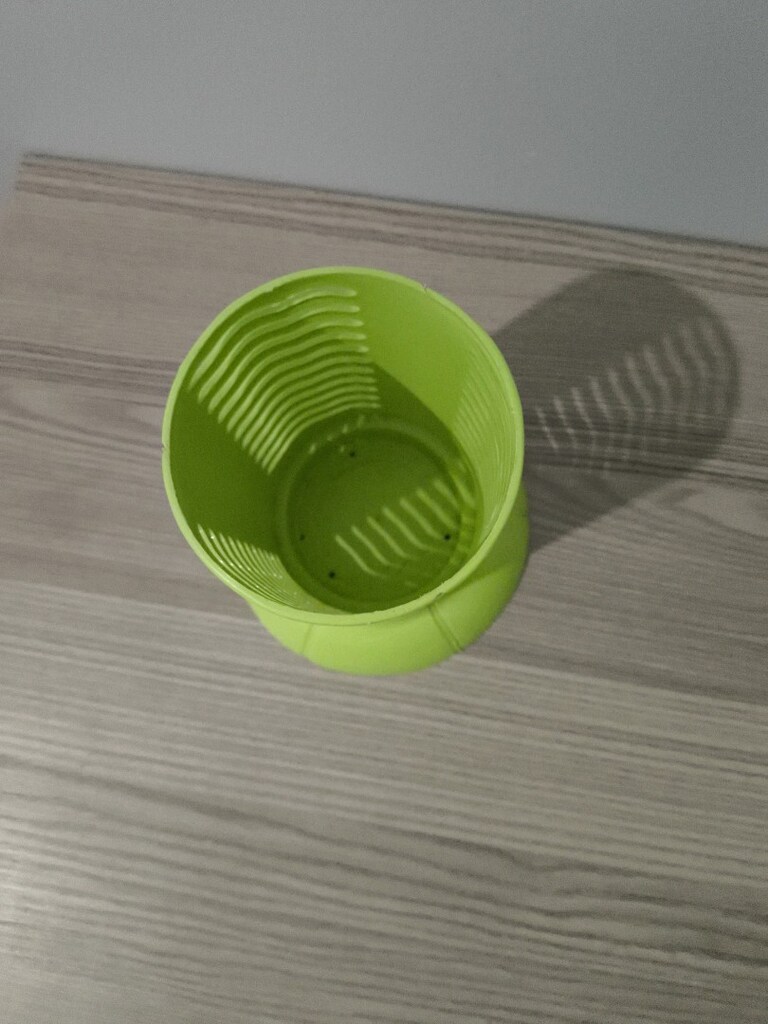 plastik yeşil masaüstü kalemlik - 2