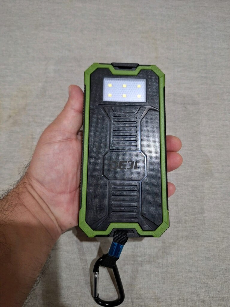 SOLAR POWERBANK OUTDOOR - 2