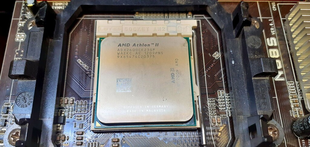 AMD ATHLON II X2 260 CPU-İşlemci 3.2GHz 2MB AM2+/AM3 Socket - 2