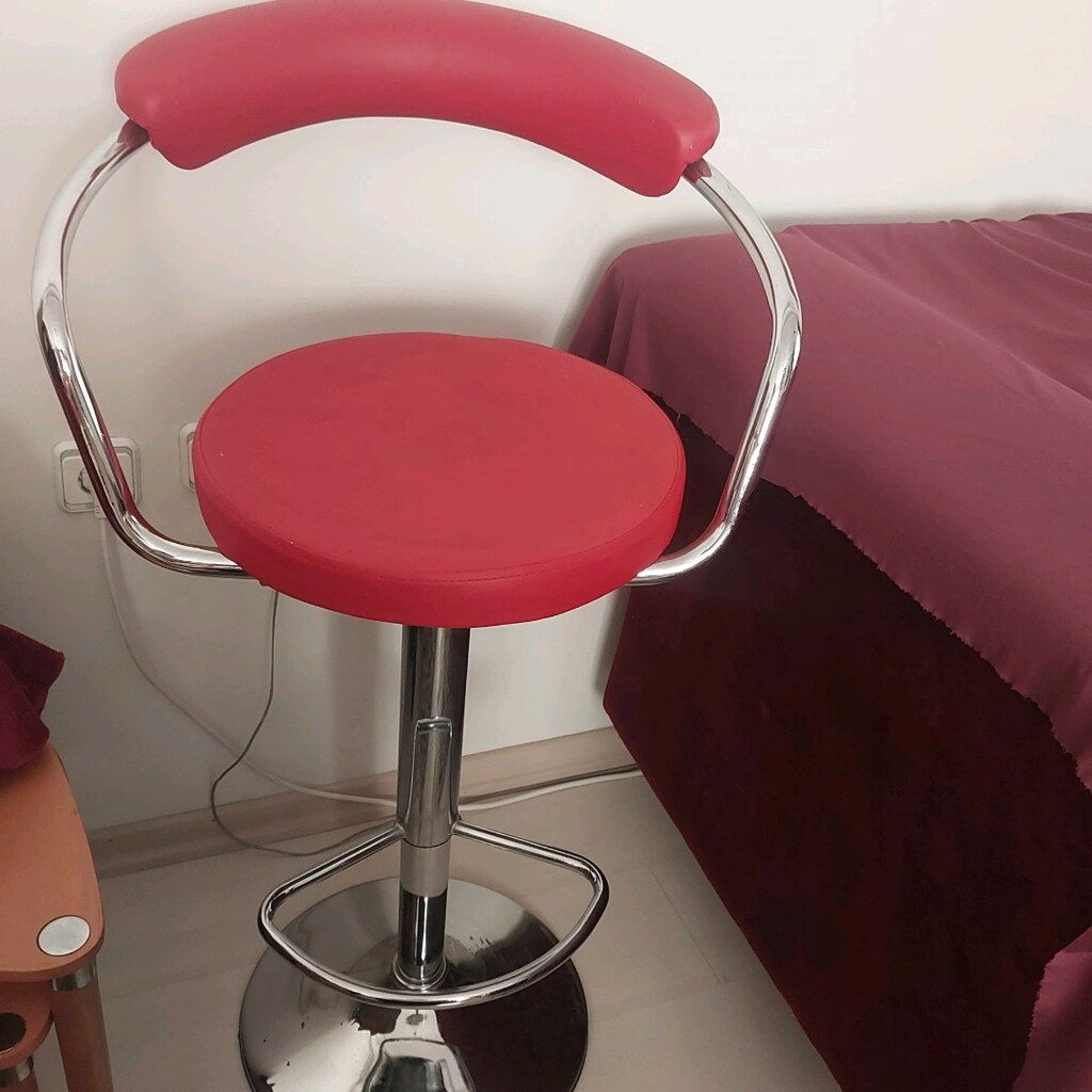 kırmızı bar sandalyesi ayarlana bilr dönen - 2
