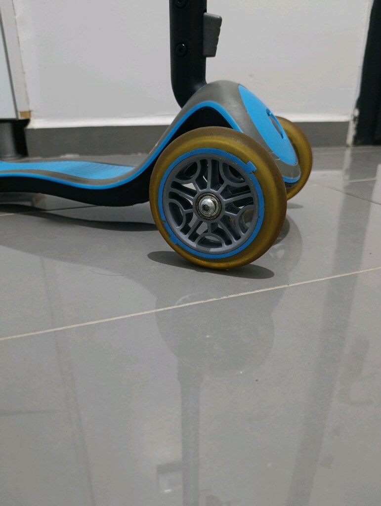Globber Elite Deluxe Scooter - 11