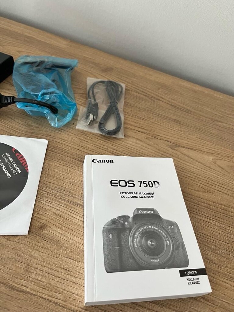 canon EOS 750 D - 2