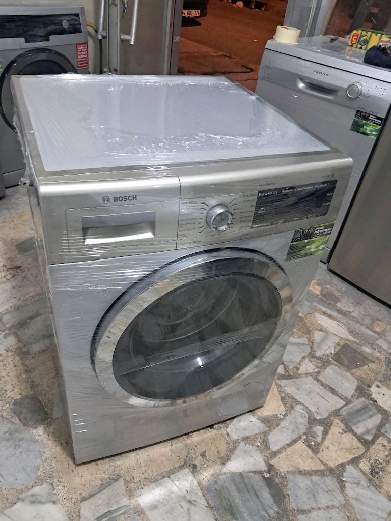 sıfır gibi bosch marka 9kloluk camaşır makinesi 9.500tl - 12